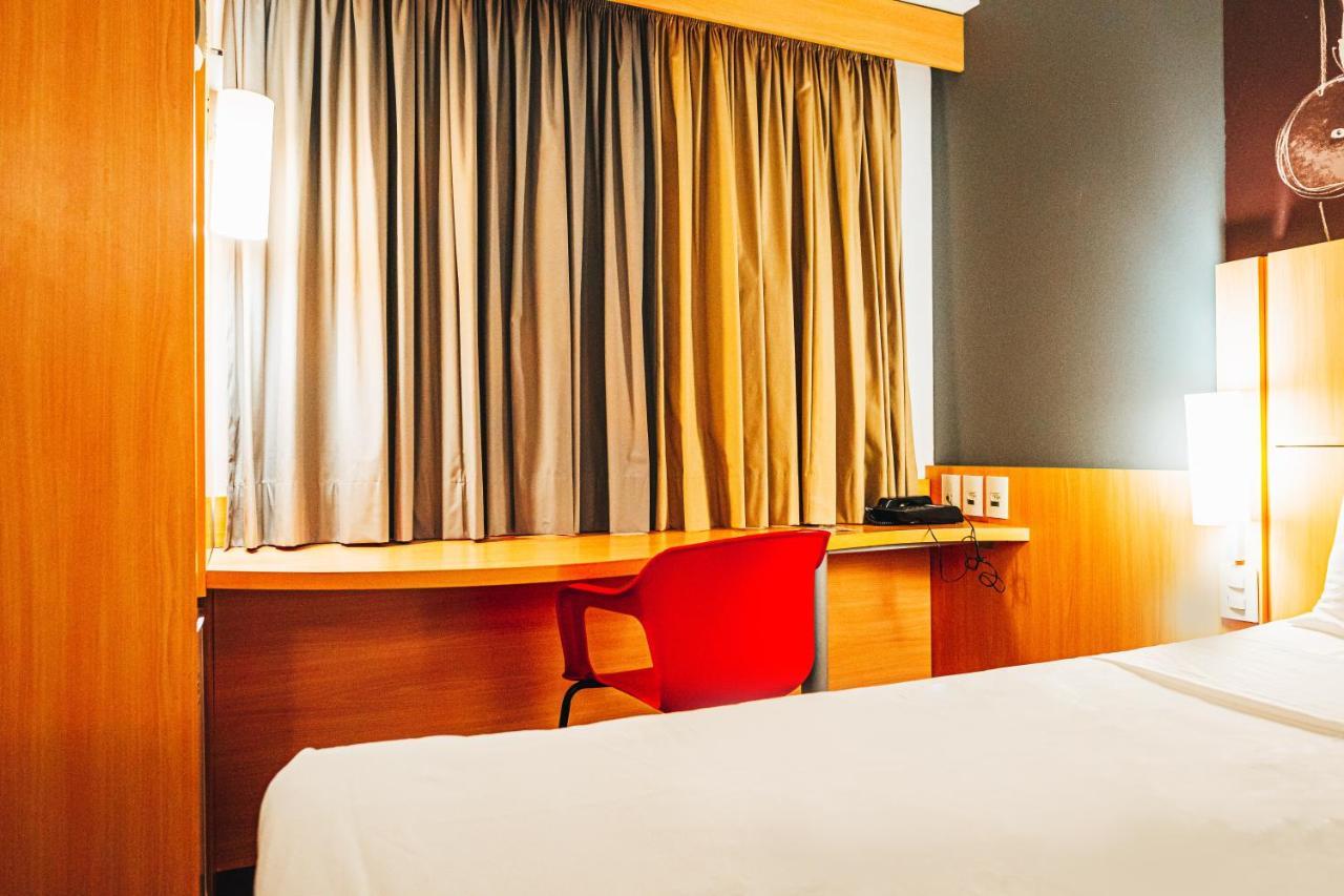 Ibis Aeroporto Hotel 3*