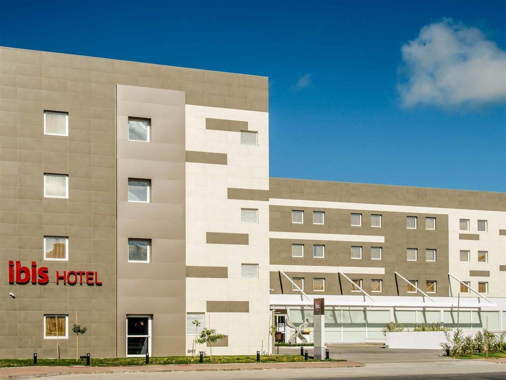 Ibis Aeroporto Hotel 3*