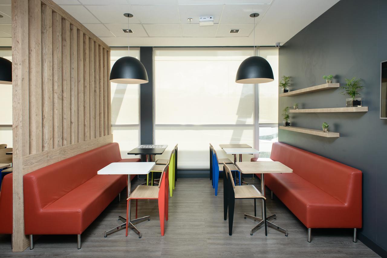 Ibis Aeroporto Hotel 3*